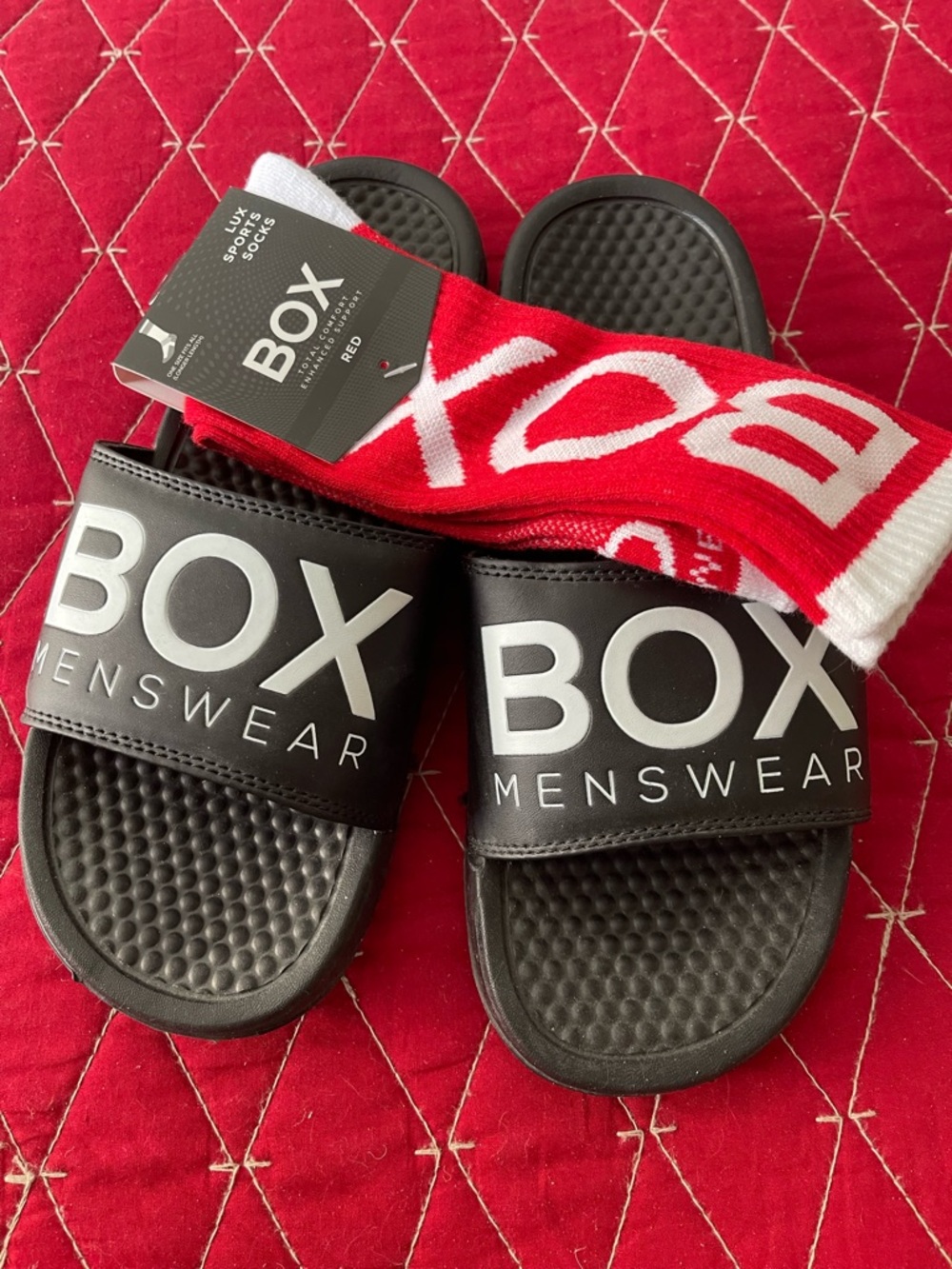 BOX Menswear Black Slide Sandals plus socks. Men’s: 43.